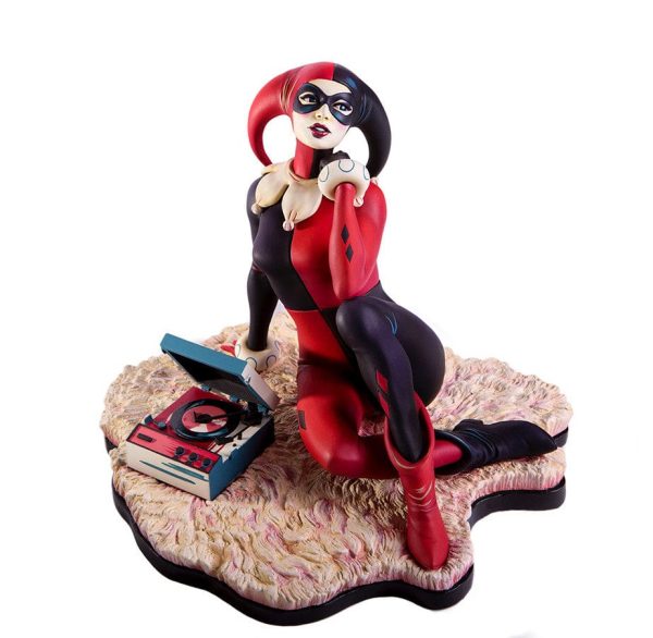 Batman –  Waiting for My J Man  Harley Quinn Statue on Sale - Image 5